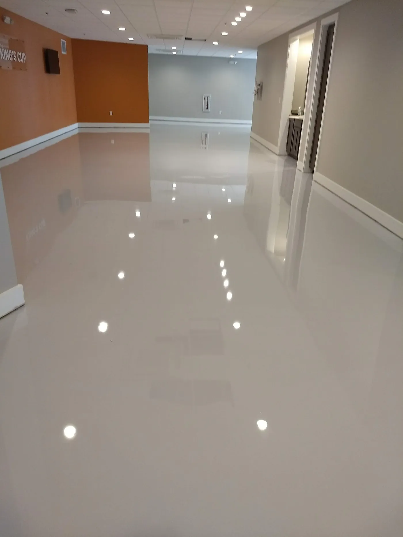 White epoxy lobby floor in a commercial building